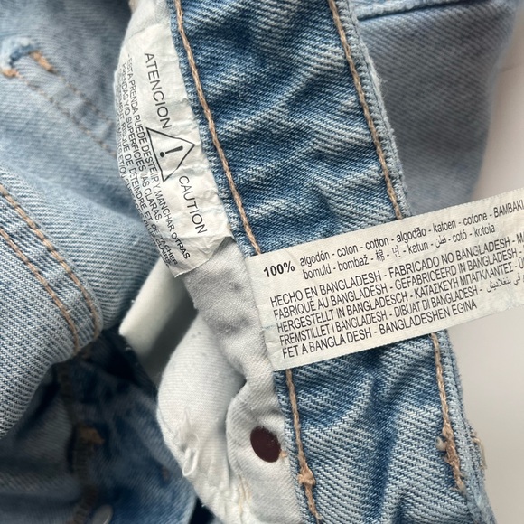 Zara 100% Cotton Straight Leg Jeans Light Wash Raw Hem Size 6 - Picture 9 of 9